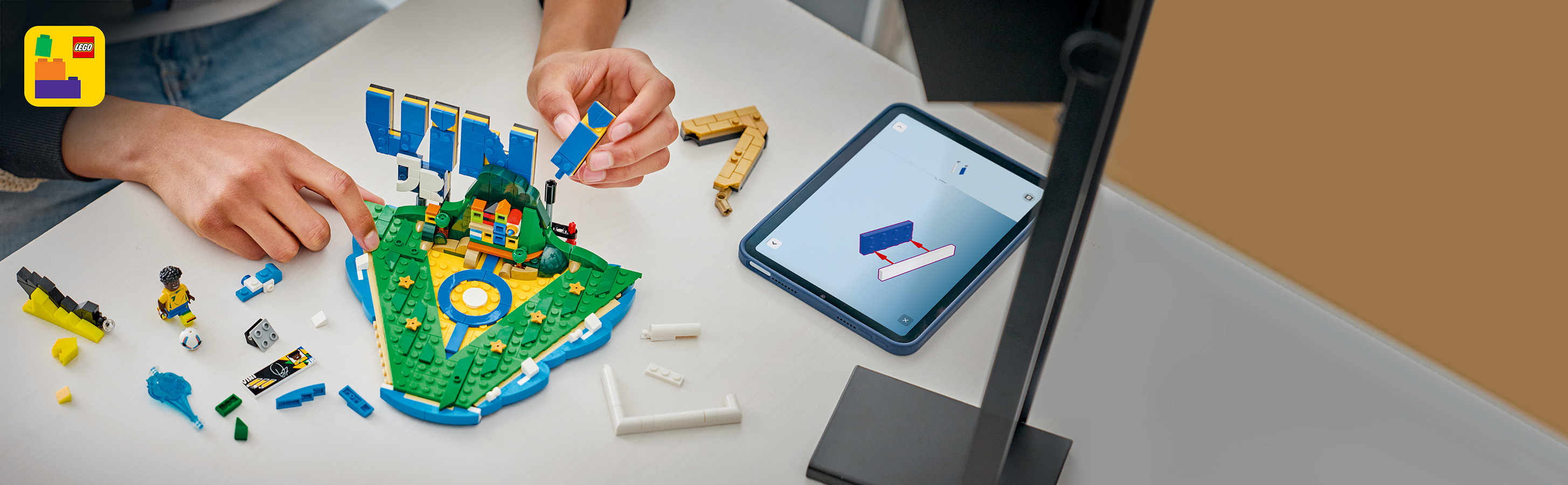 Obsahuje interaktívny 3D návod na&nbsp;stavanie
